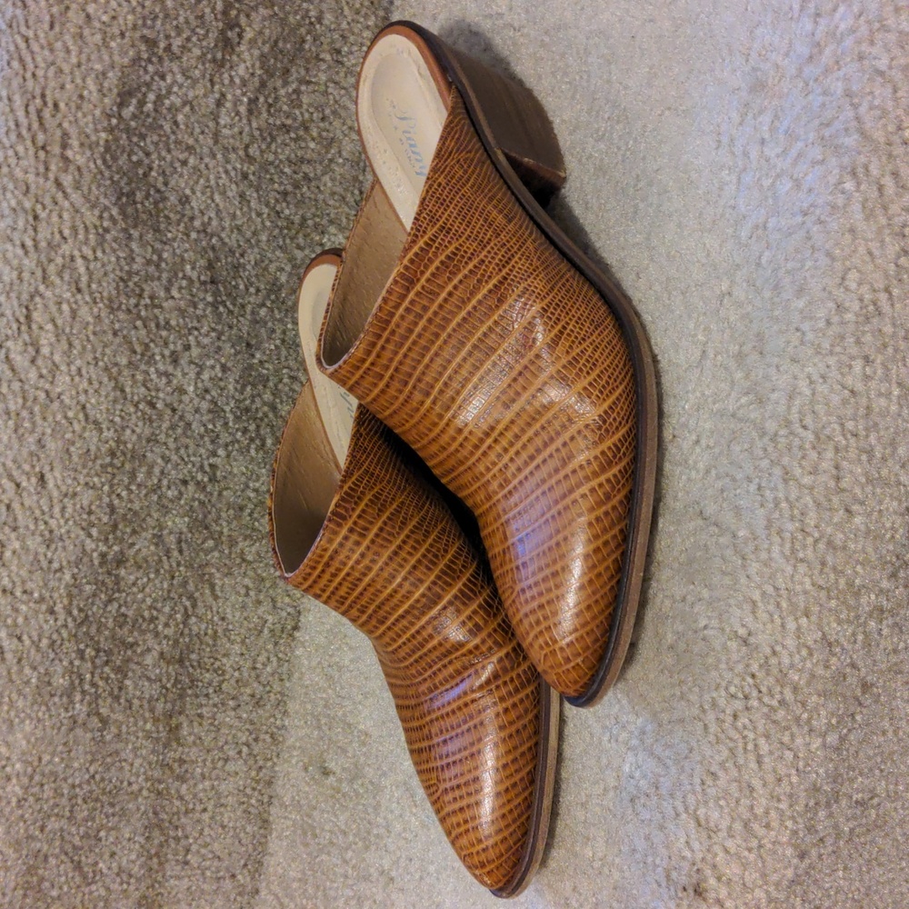 Women shoes